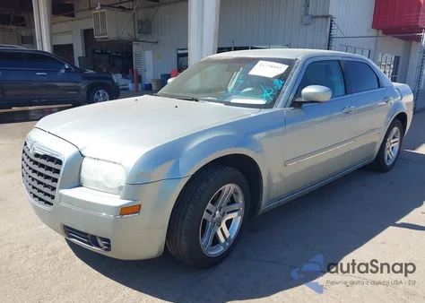 2005 Chrysler 300 Touring from USA, damaged, VIN 2C3AA53G55H105549
